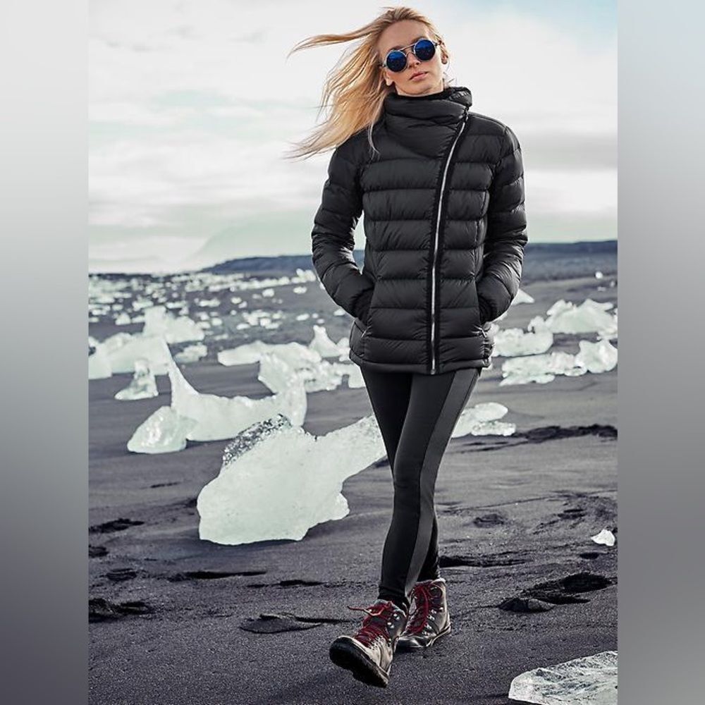 Athleta Down About Puffer Jacket in Black GOOSE DOWN